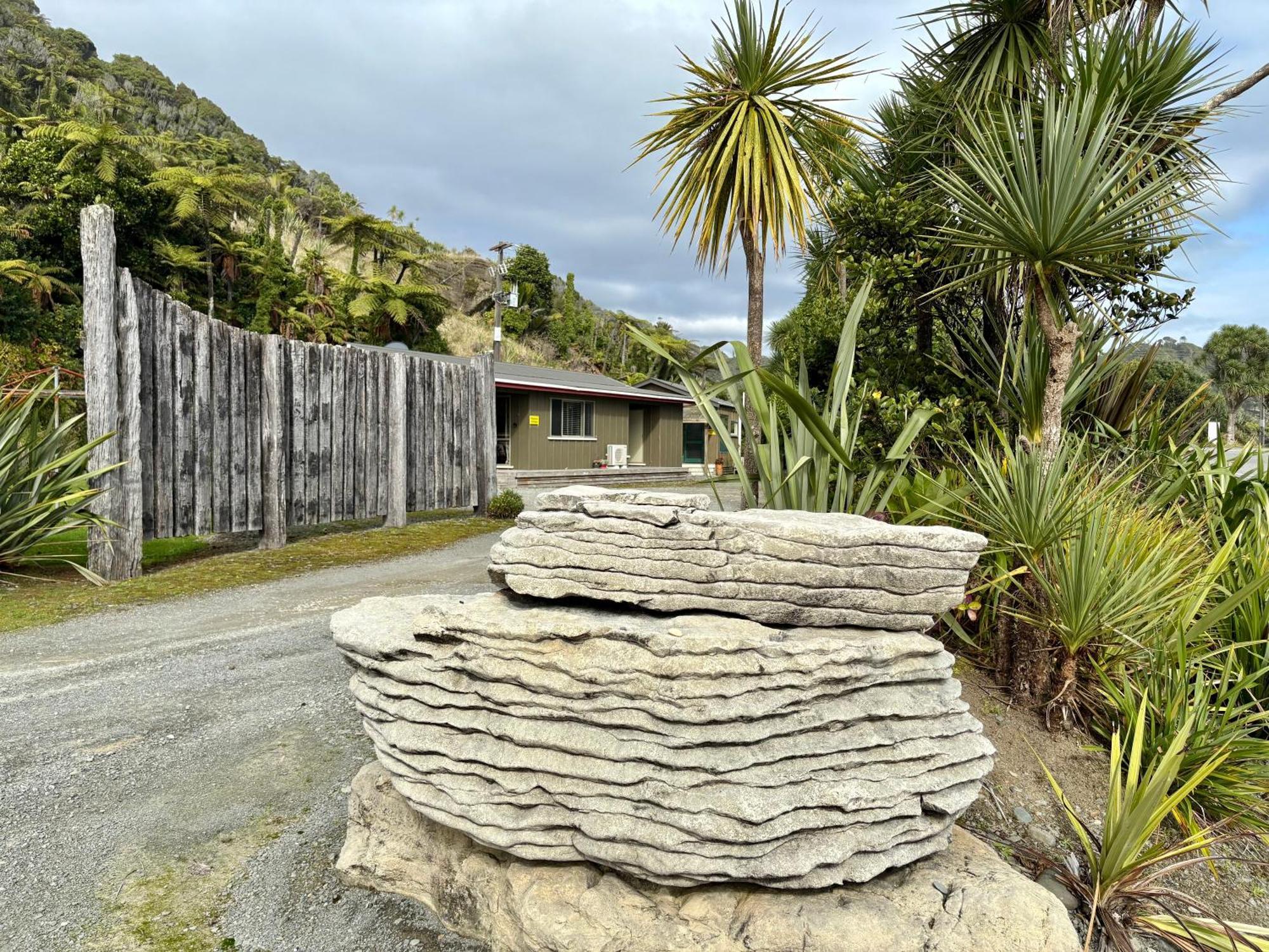 Hydrangea Cottages Punakaiki Exterior photo